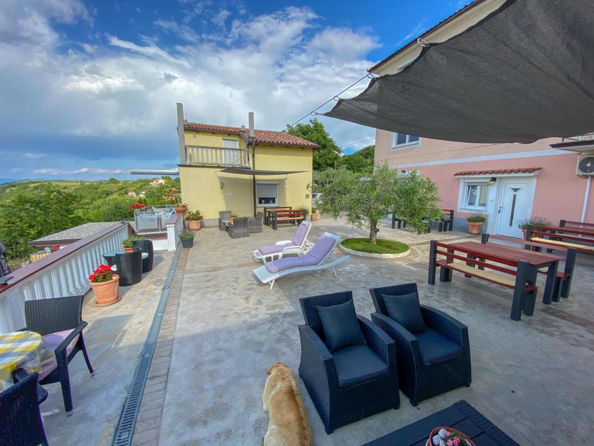 Viler Apartments Izola Eksteriør billede
