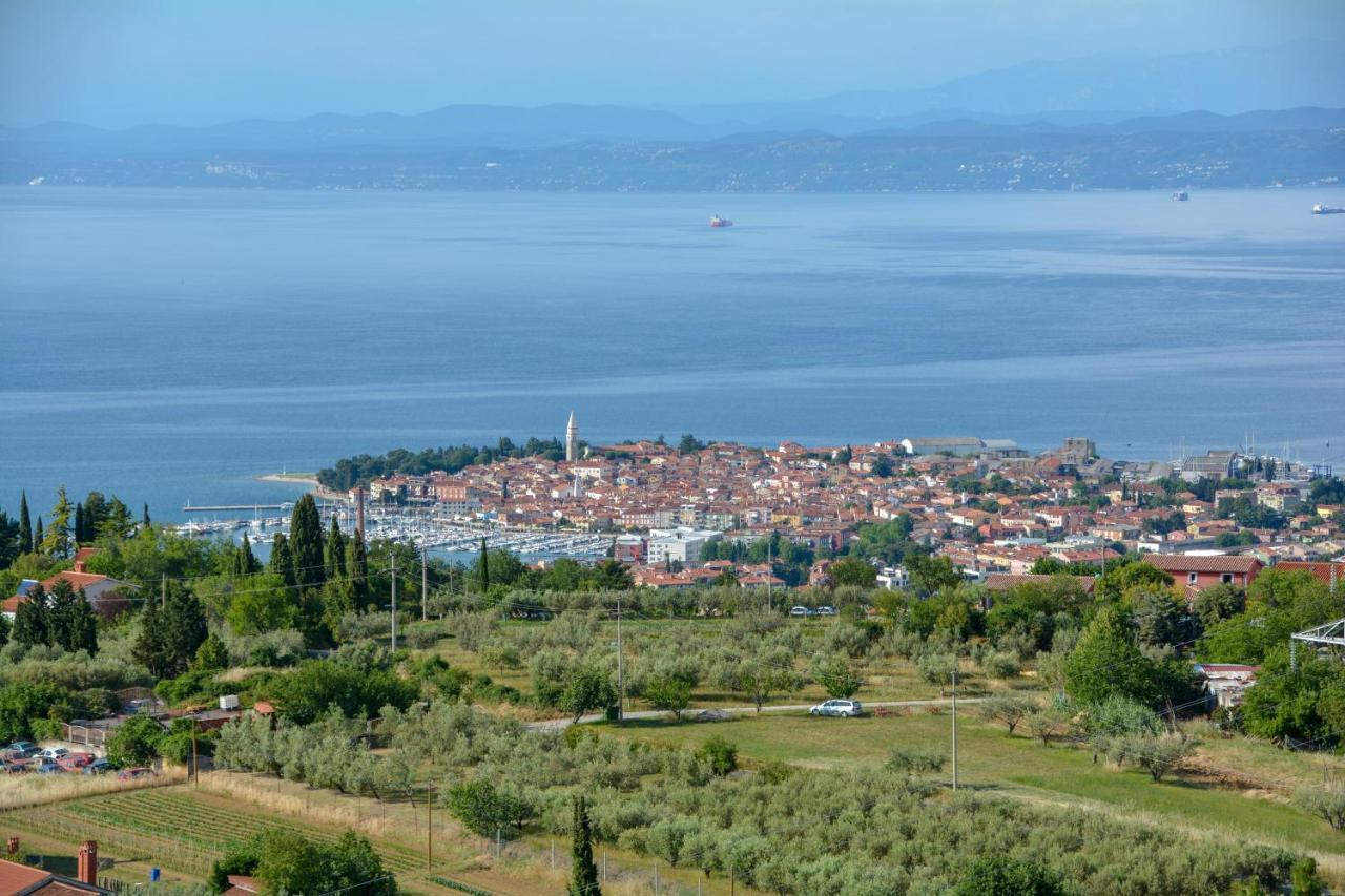 Viler Apartments Izola Eksteriør billede
