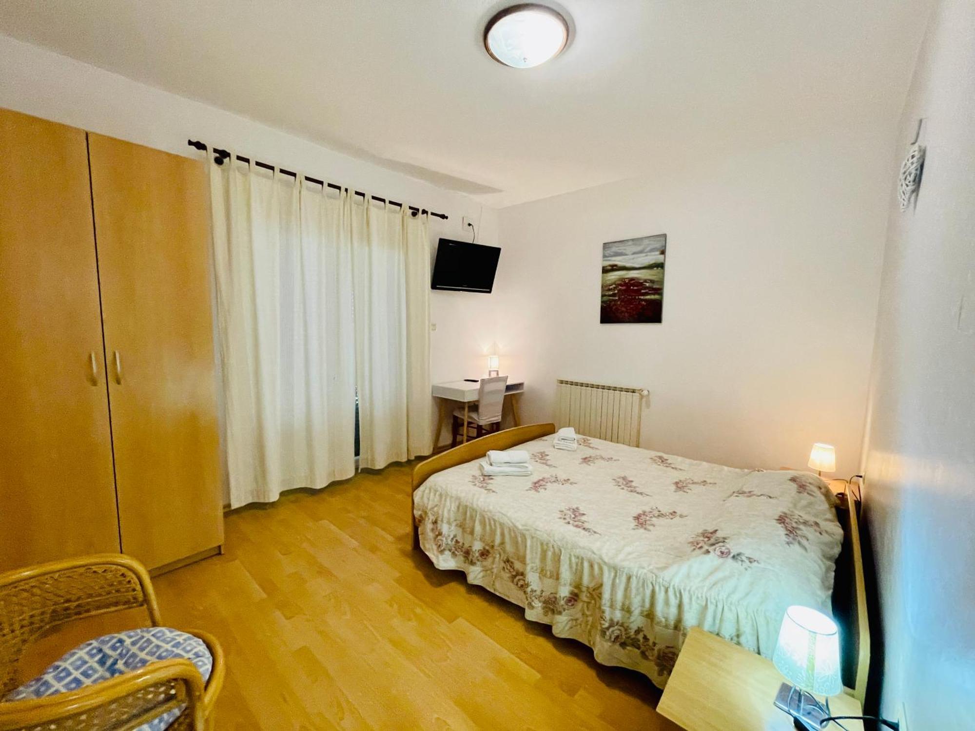 Viler Apartments Izola Eksteriør billede