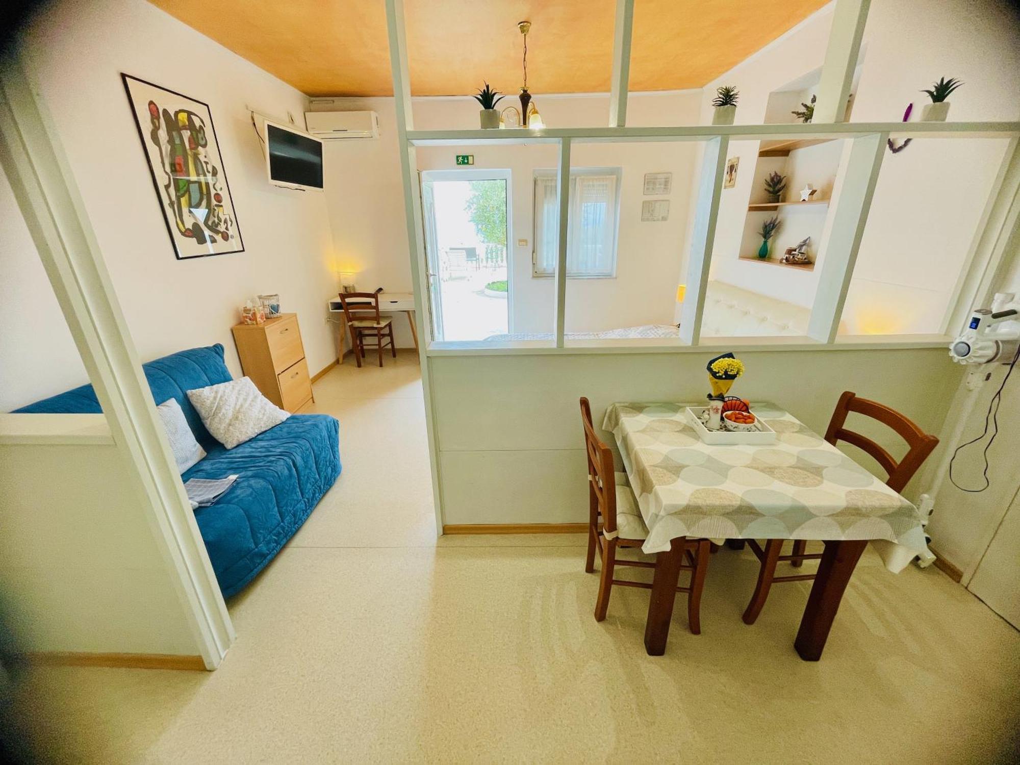 Viler Apartments Izola Eksteriør billede